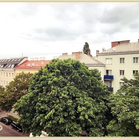Top Sky Wien Eksteriør bilde