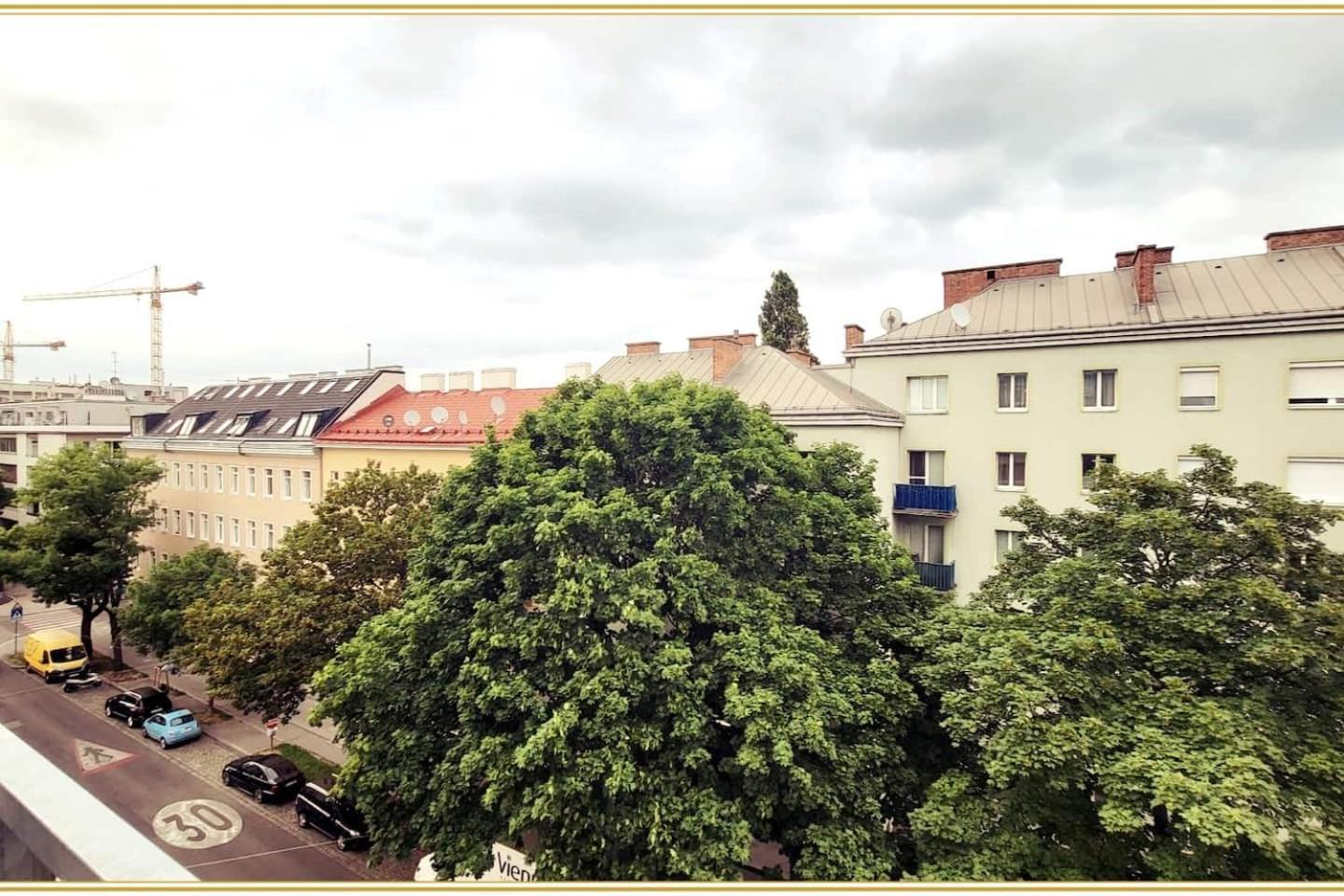 Top Sky Wien Eksteriør bilde